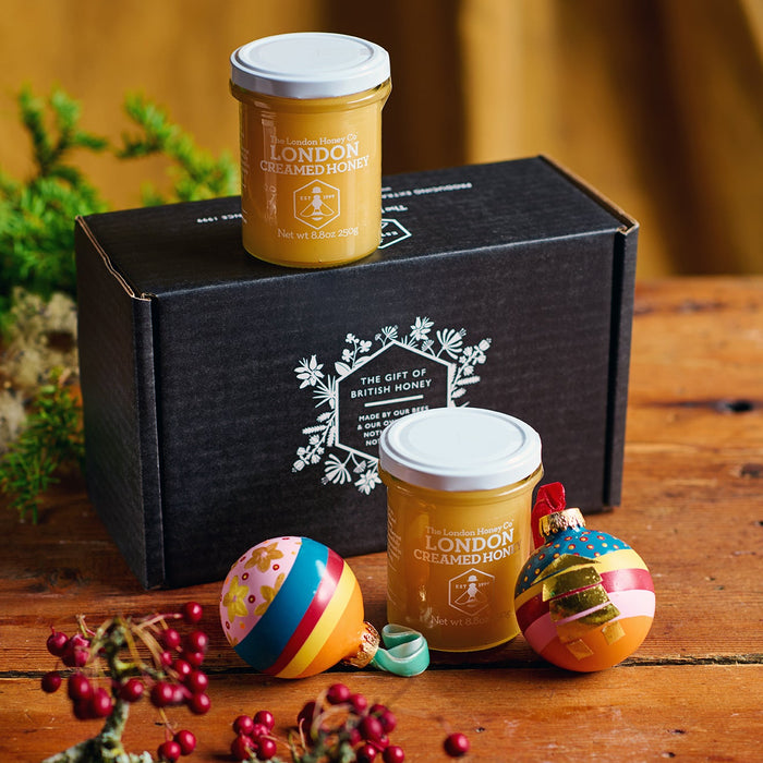 BEEHIVE BAUBLE HONEY HAMPER