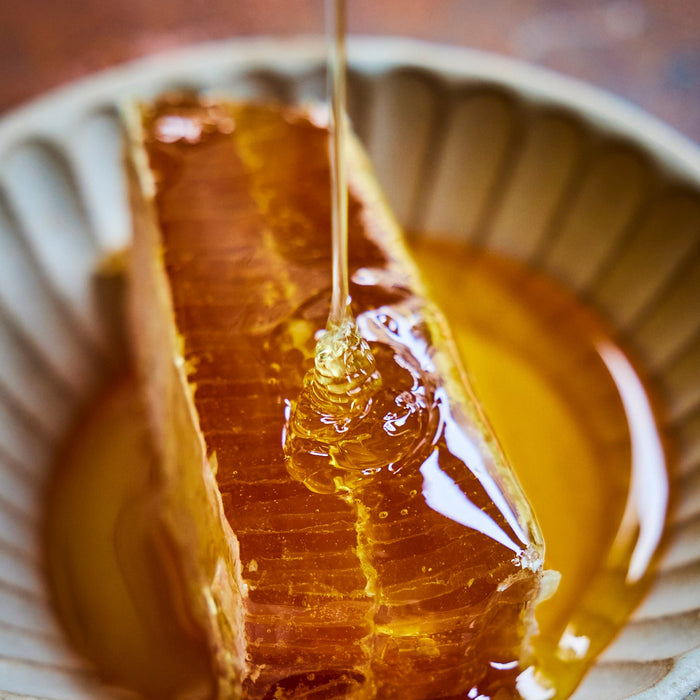 British Honeycomb Chunk in Pure Honey, 350g