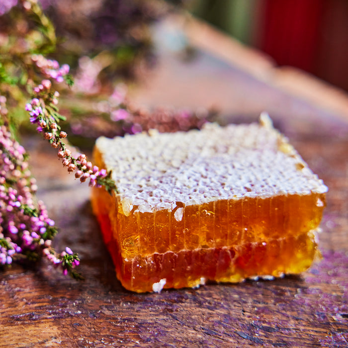 BRITISH LING HEATHER HONEYCOMB, Full Frame